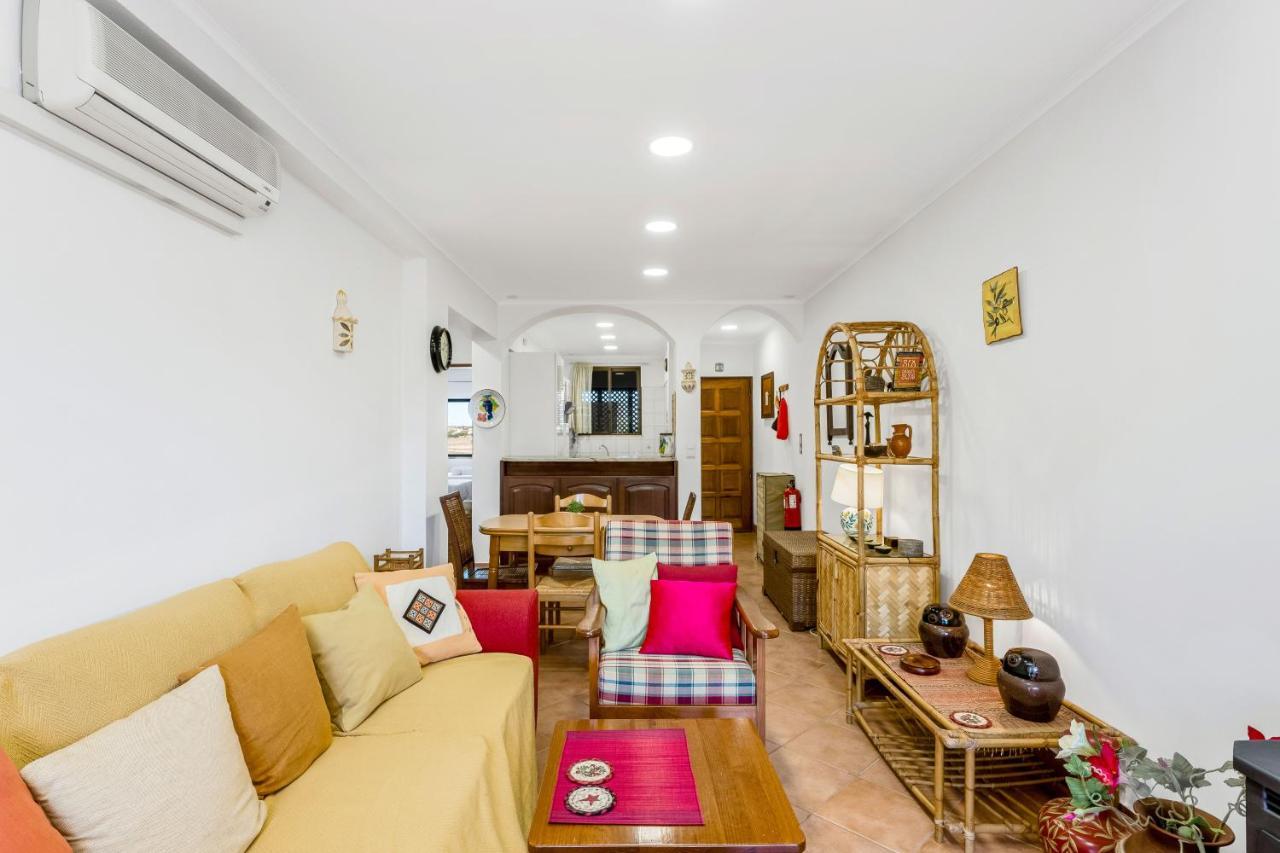 Pine Trees Penthouse Apartment Olhos de Agua  Exterior photo