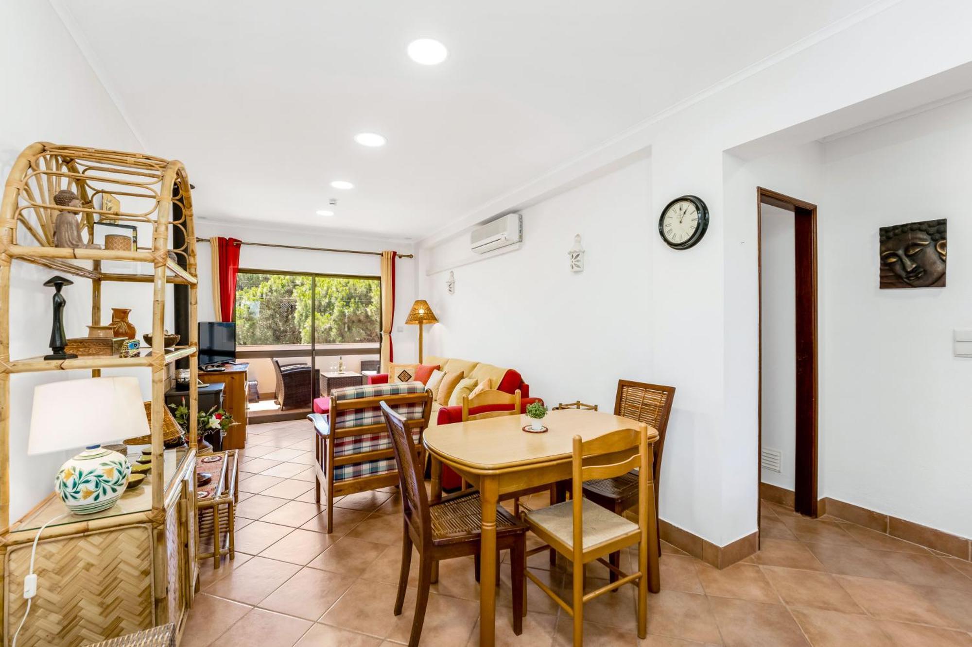 Pine Trees Penthouse Apartment Olhos de Agua  Exterior photo