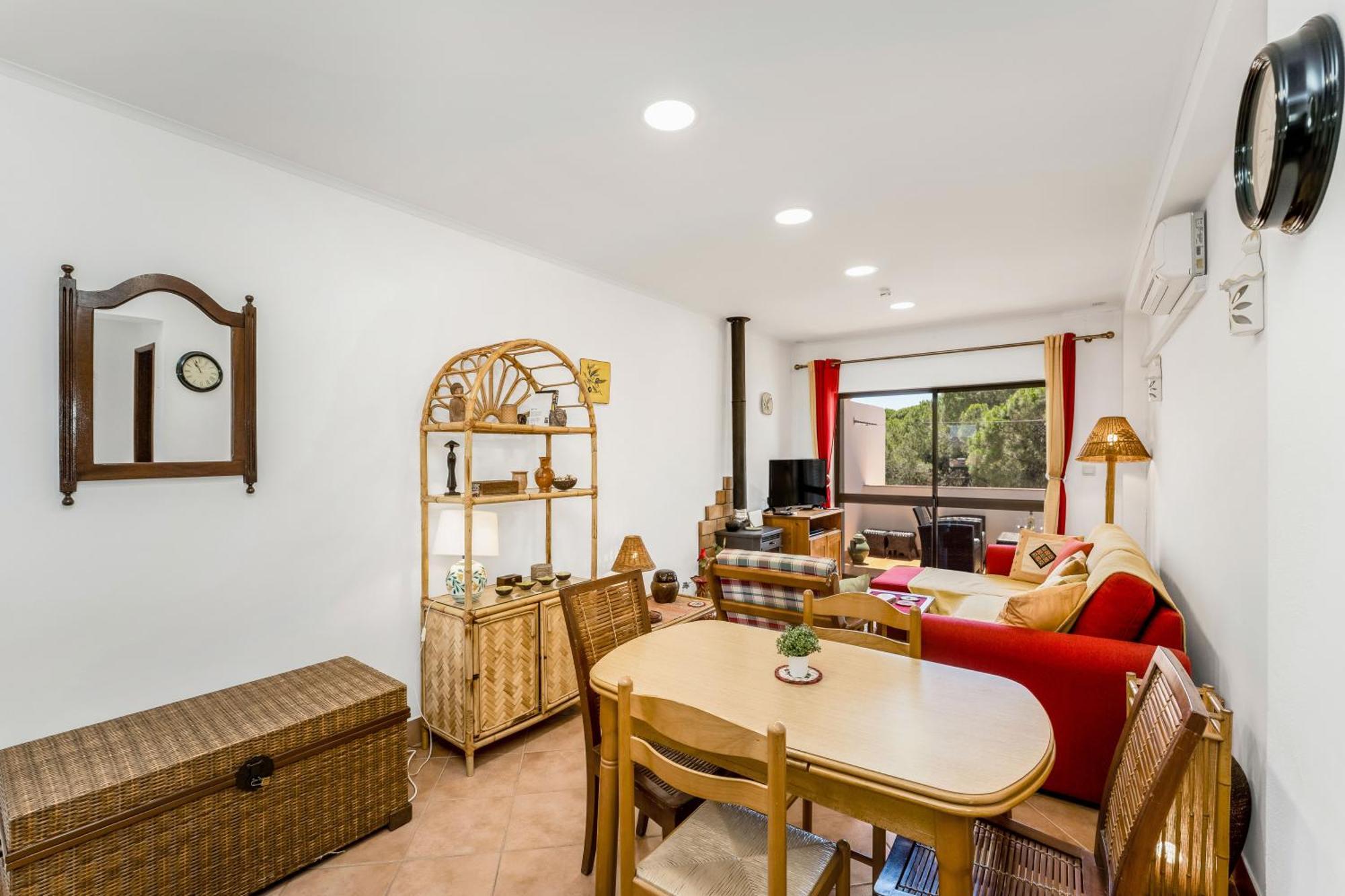 Pine Trees Penthouse Apartment Olhos de Agua  Exterior photo